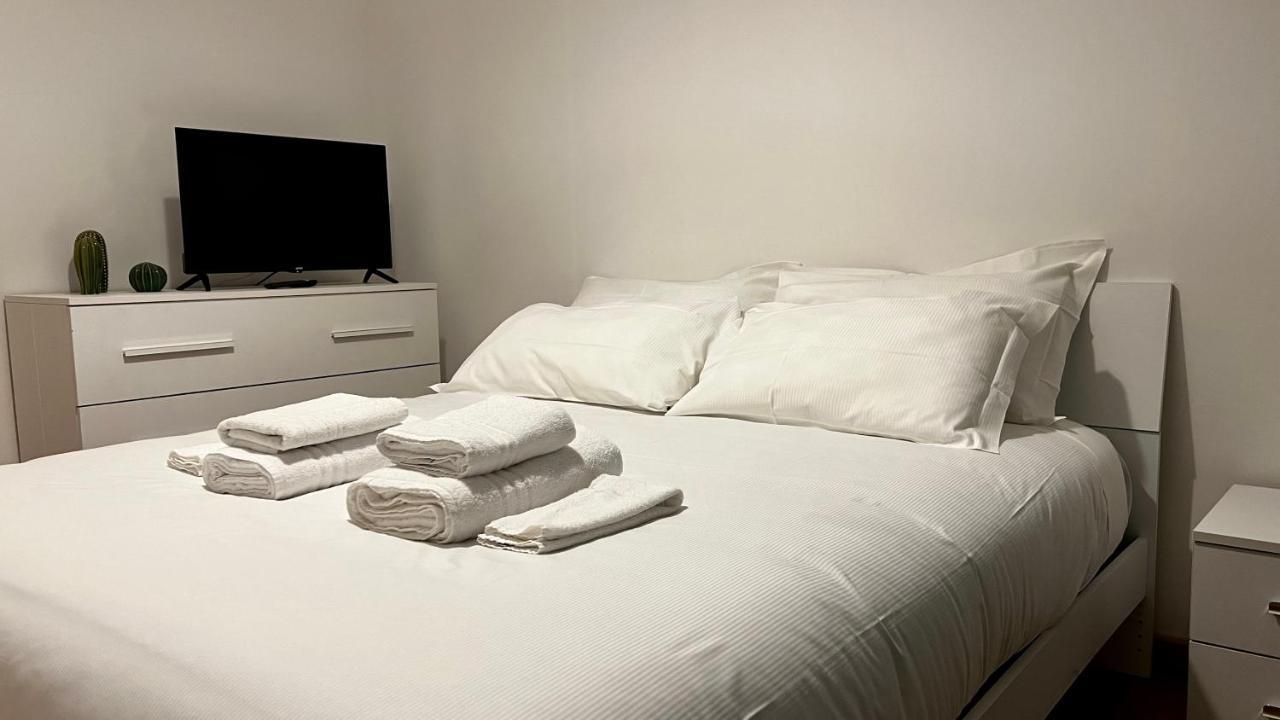 Conte Rosso Apartment Рим Екстериор снимка