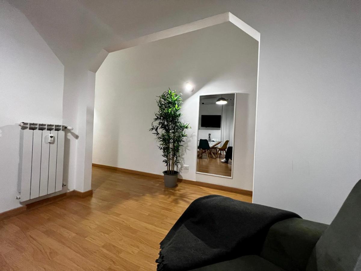 Conte Rosso Apartment Рим Екстериор снимка