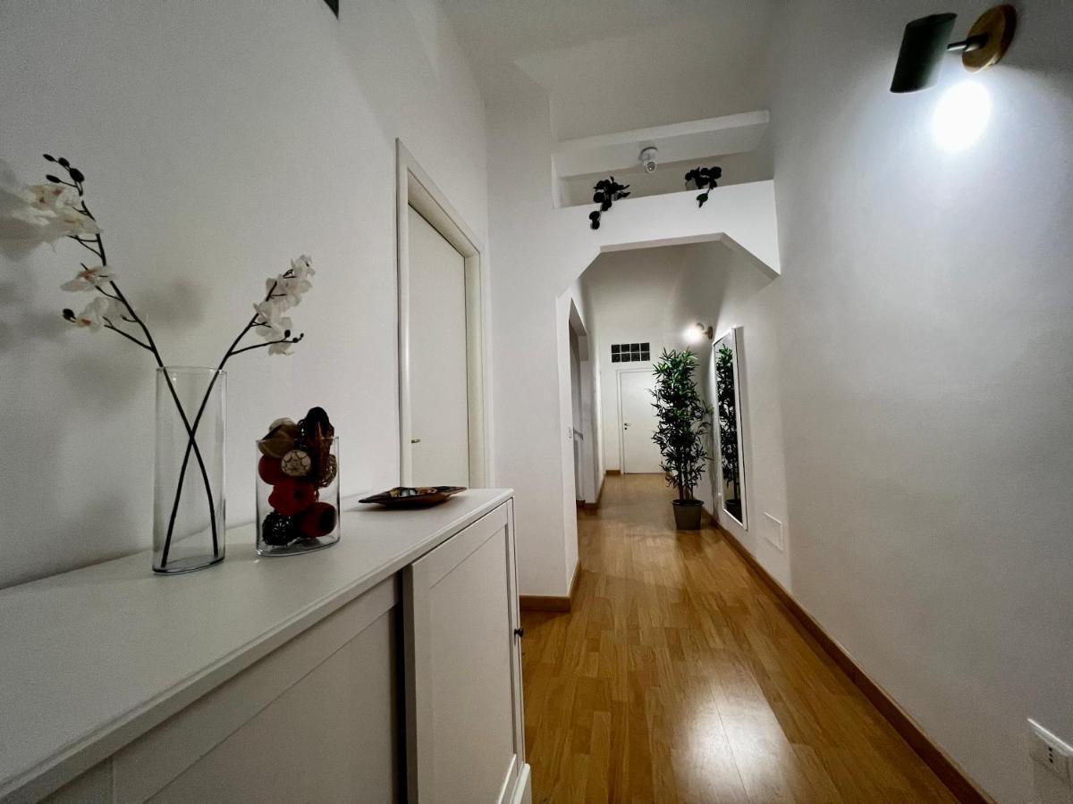 Conte Rosso Apartment Рим Екстериор снимка