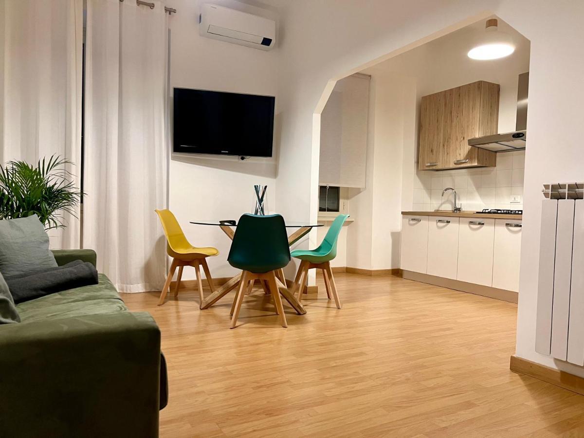Conte Rosso Apartment Рим Екстериор снимка